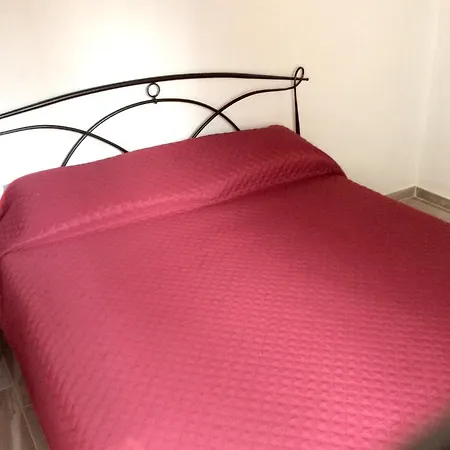 House With 2 Bedrooms In Sassofortino With Enclosed Garden 25 Km From The Roccastrada